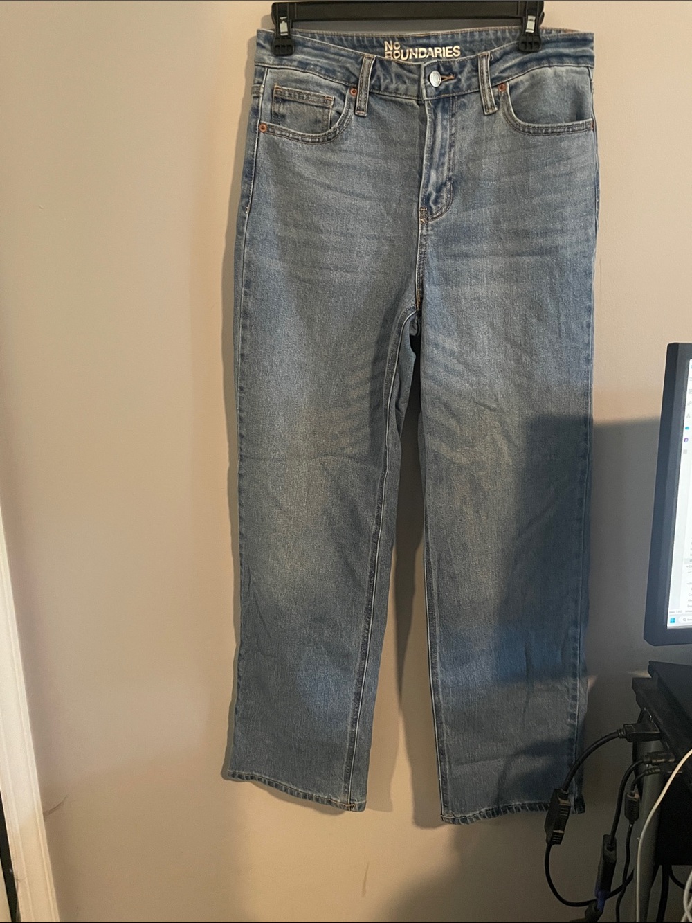 NWOT no boundaries high rise straight leg jeans 30” inseam